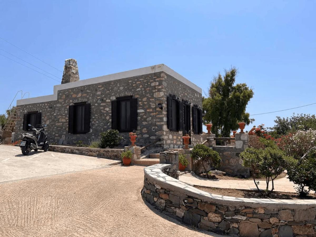Πέτρινο Εξοχικό Σπίτι Στη Σύρο Agros  Eksteriør bilde